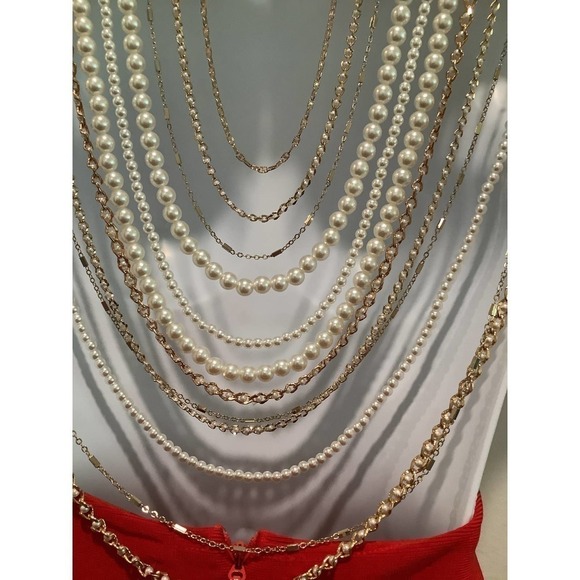 Fashion Vault Red Romper with Open Chain Back M - Picture 6 of 7